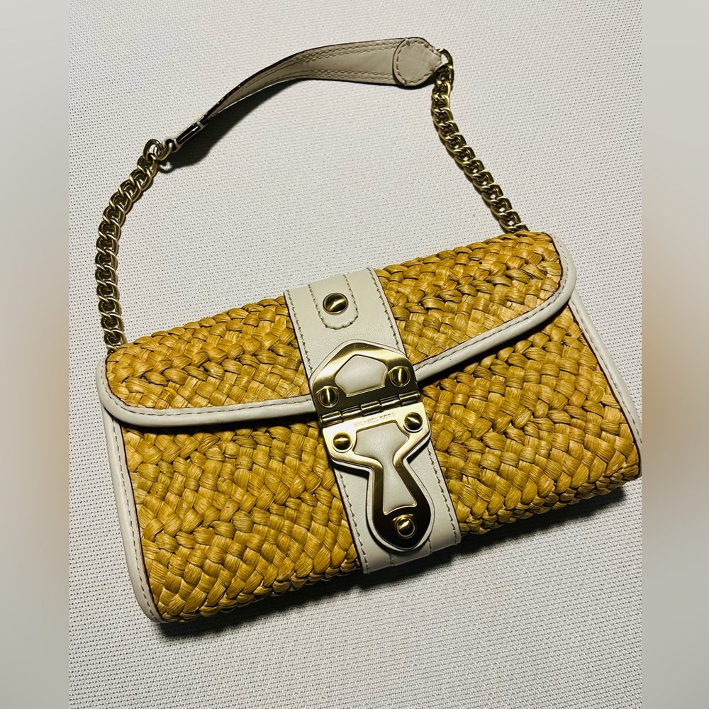 Michael Kors shoulder bag.  Like new inside and outside.